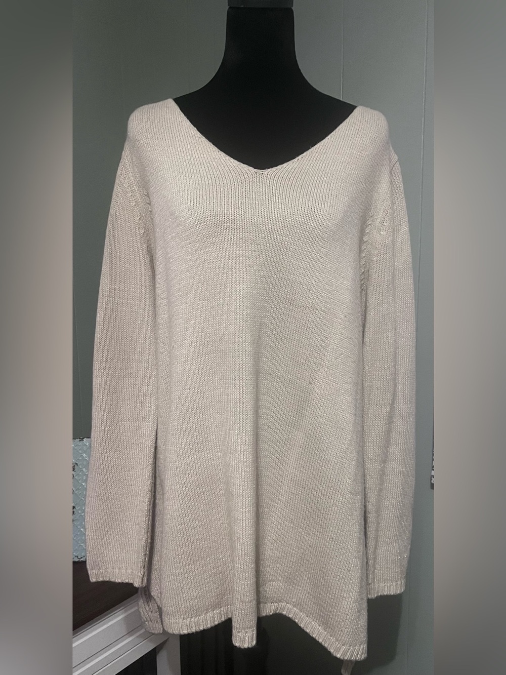 Merona Cream V-Neck Lightweight Knit Sweater